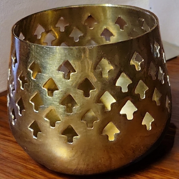 Vtg Brass Tea Light Votive Candle Holder Cut Out Pine Trees Arrows India - Picture 3 of 9